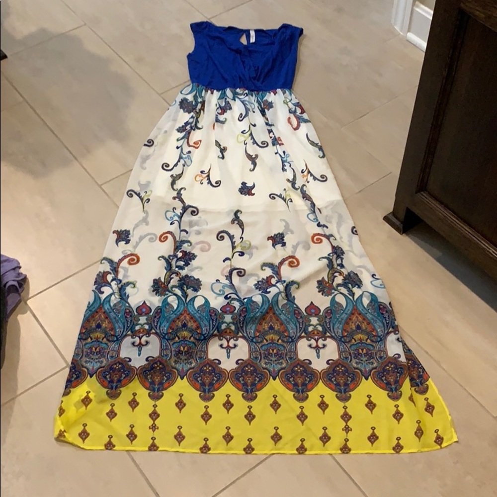 Gilli maxi dress